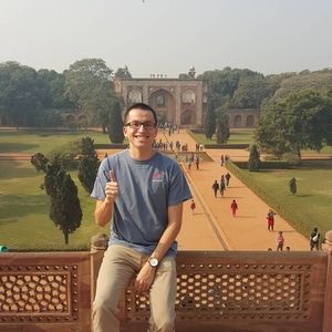 Meet your Posher, Adam